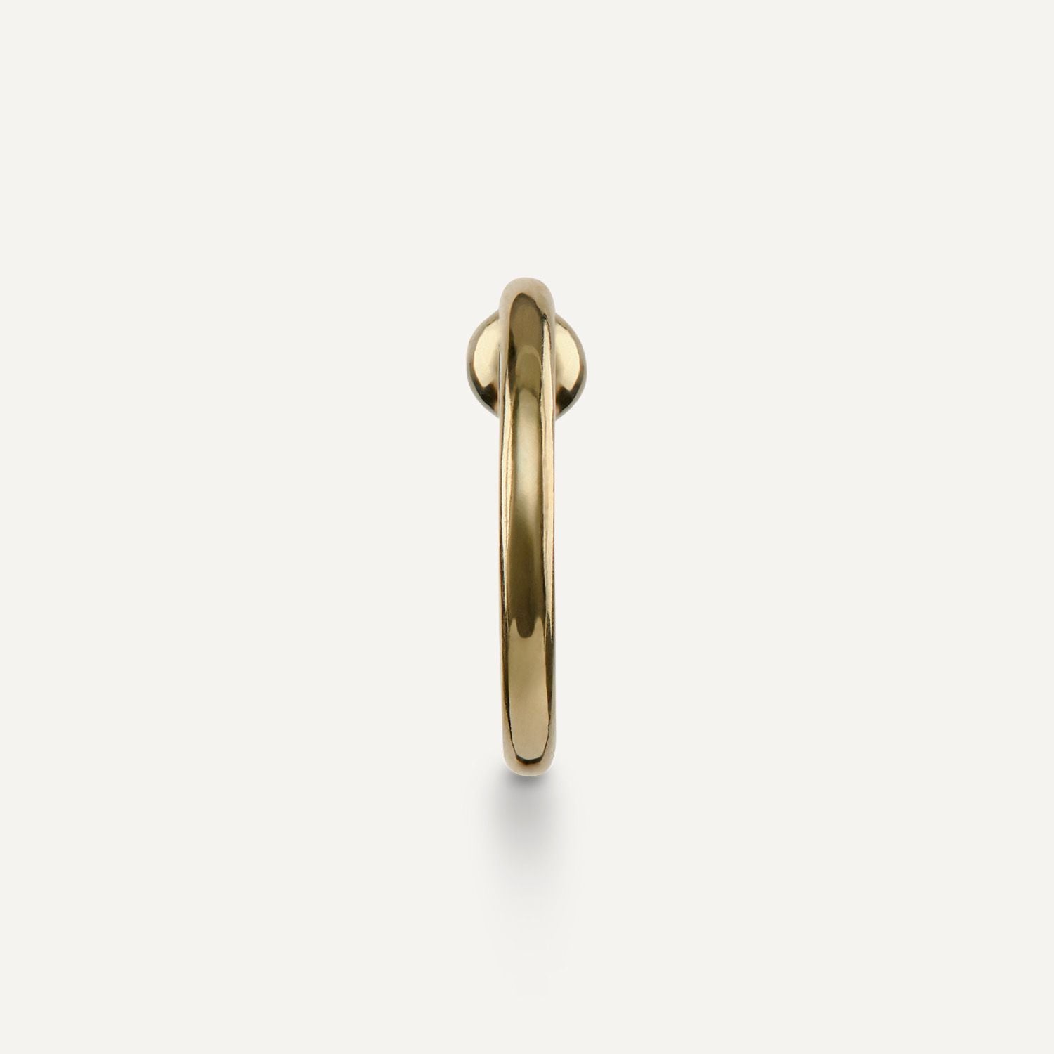 Goldener, geradliniger Earcuff;