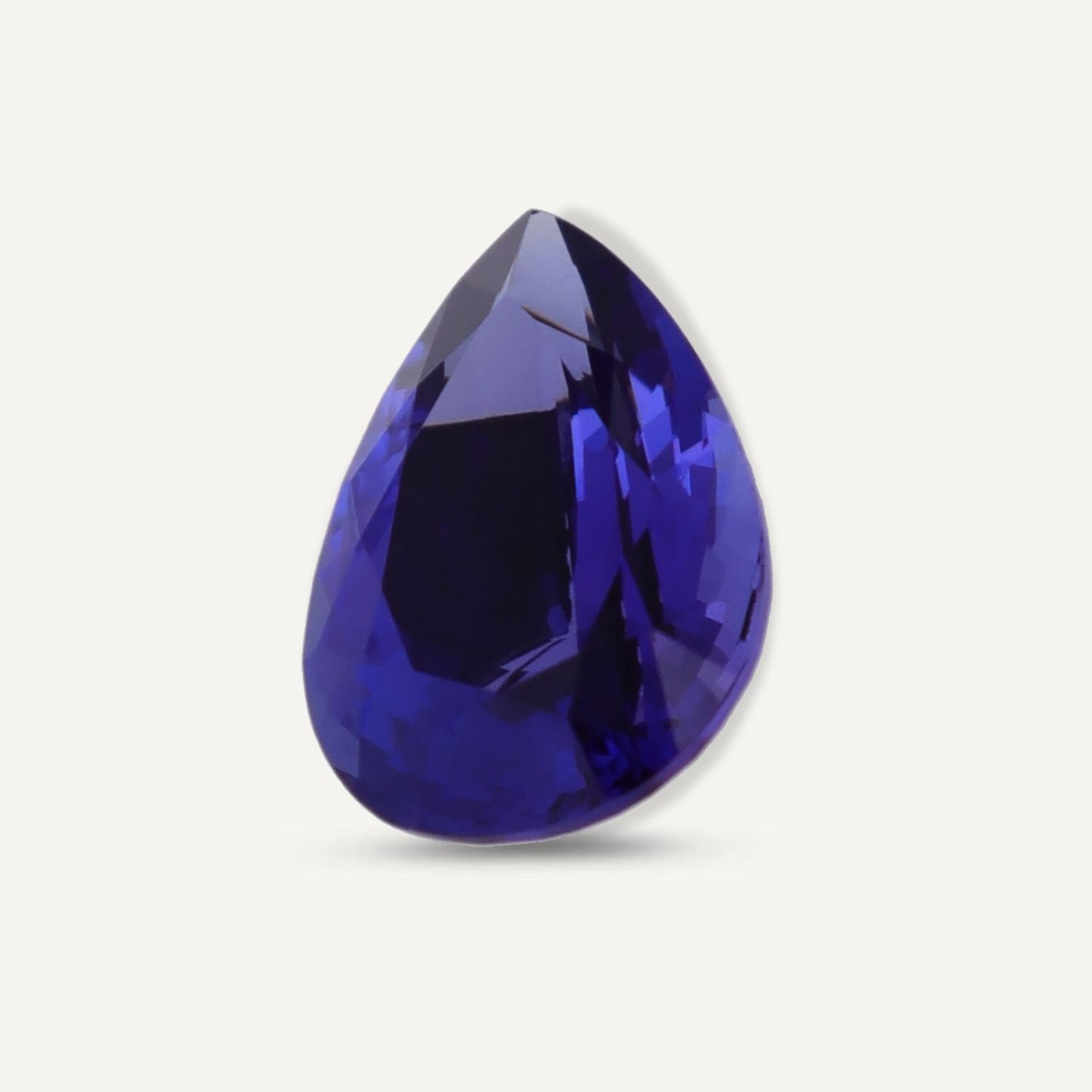 Tropfenförmiger, blauer Tansanit Edelstein;