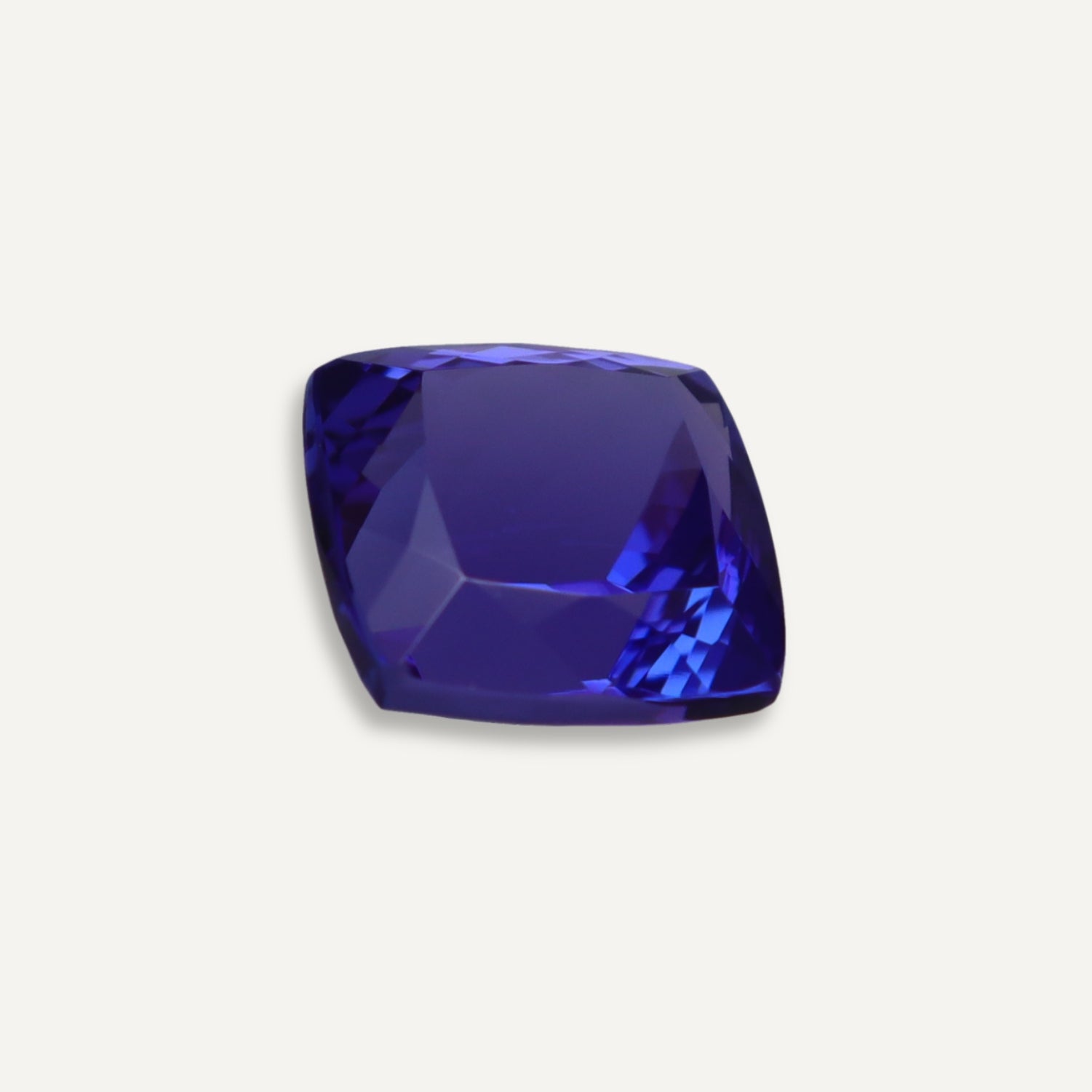 Viereckiger, blauer Tansanit Edelstein;