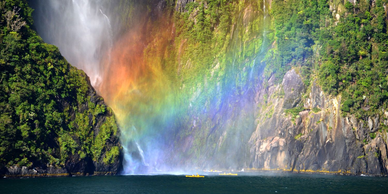 At the End of the Rainbow: Die Magie des Opals - Eine Reise zum Ende des Regenbogens