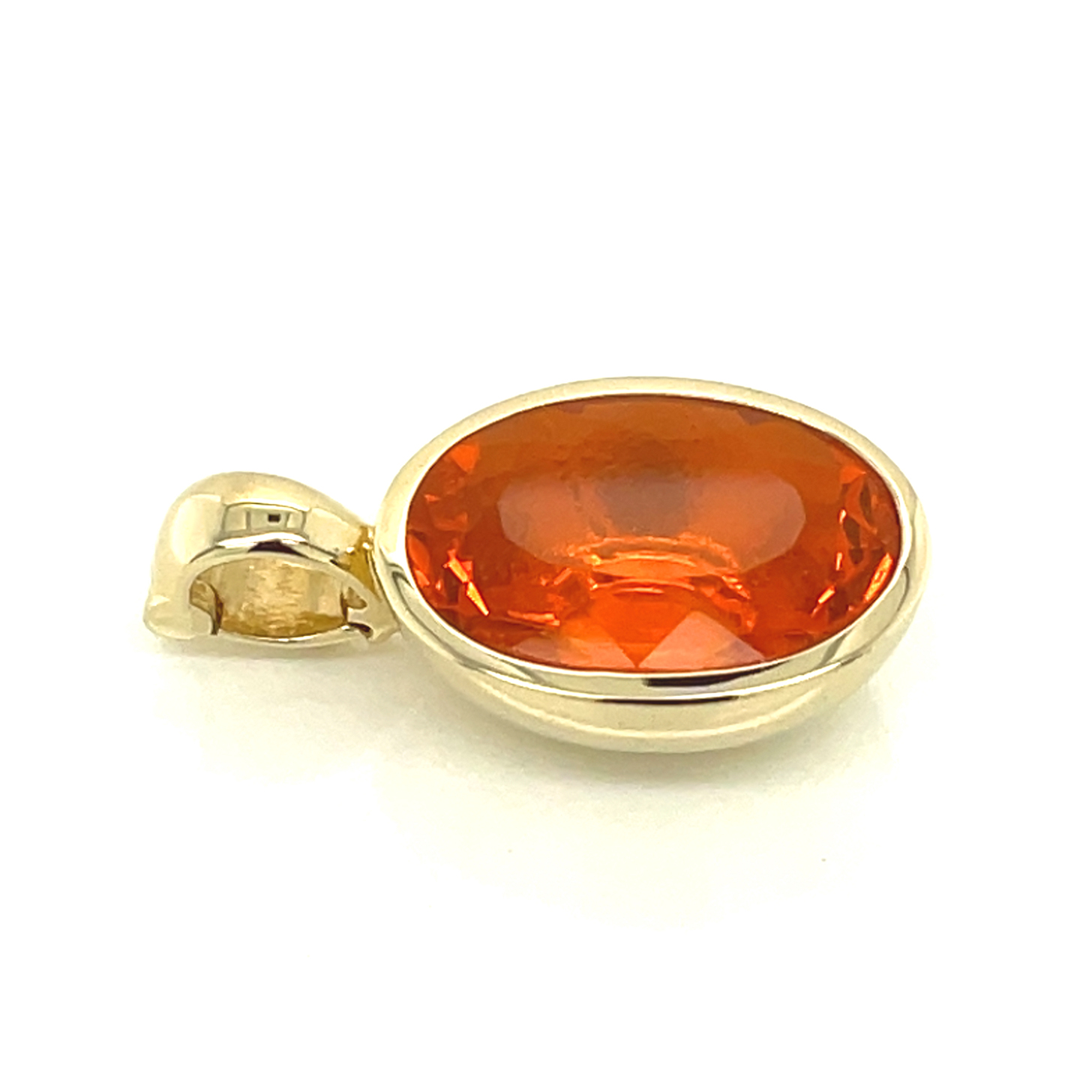 Feueropal orange,  oval facettiert, ca. 3,56 ct. Edelstein, Gelbgold 585/000 Clip-Anhänger, Sogni d´oro Terra Opalis